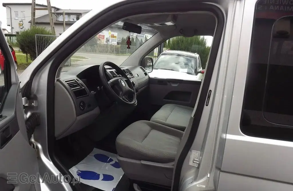 VOLKSWAGEN TRANSPORTER 