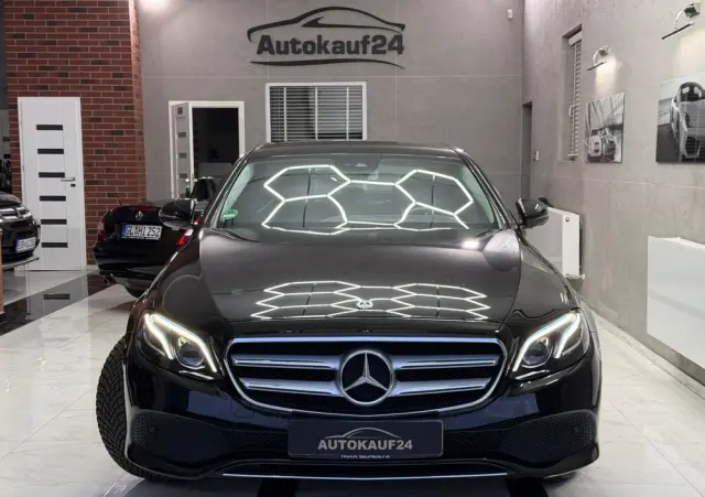 MERCEDES-BENZ Klasa E 