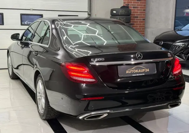 MERCEDES-BENZ Klasa E 