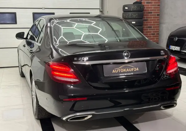 MERCEDES-BENZ Klasa E 