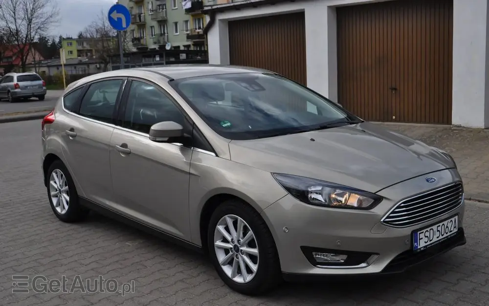 FORD Focus 1.5 EcoBoost Start-Stopp-System Business Edition