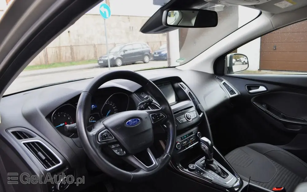 FORD Focus 1.5 EcoBoost Start-Stopp-System Business Edition