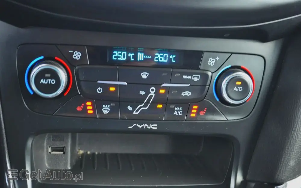 FORD Focus 1.5 EcoBoost Start-Stopp-System Business Edition