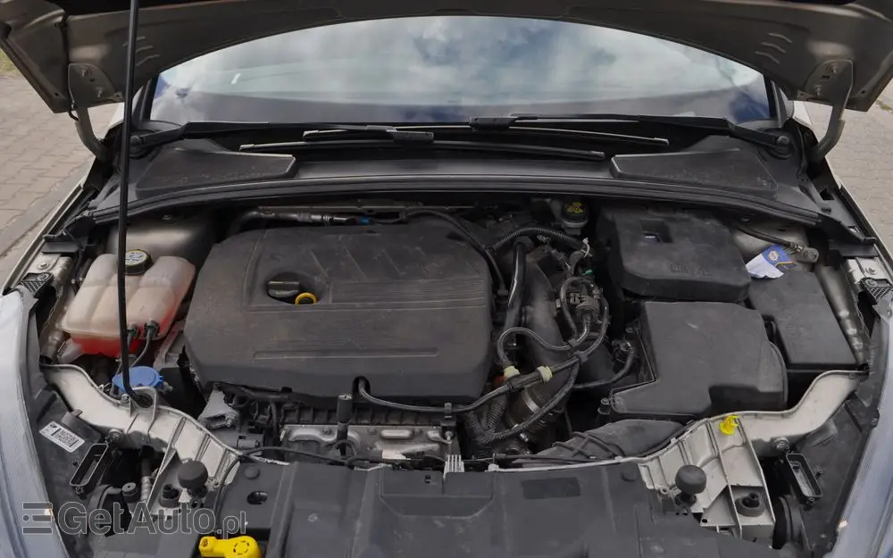 FORD Focus 1.5 EcoBoost Start-Stopp-System Business Edition