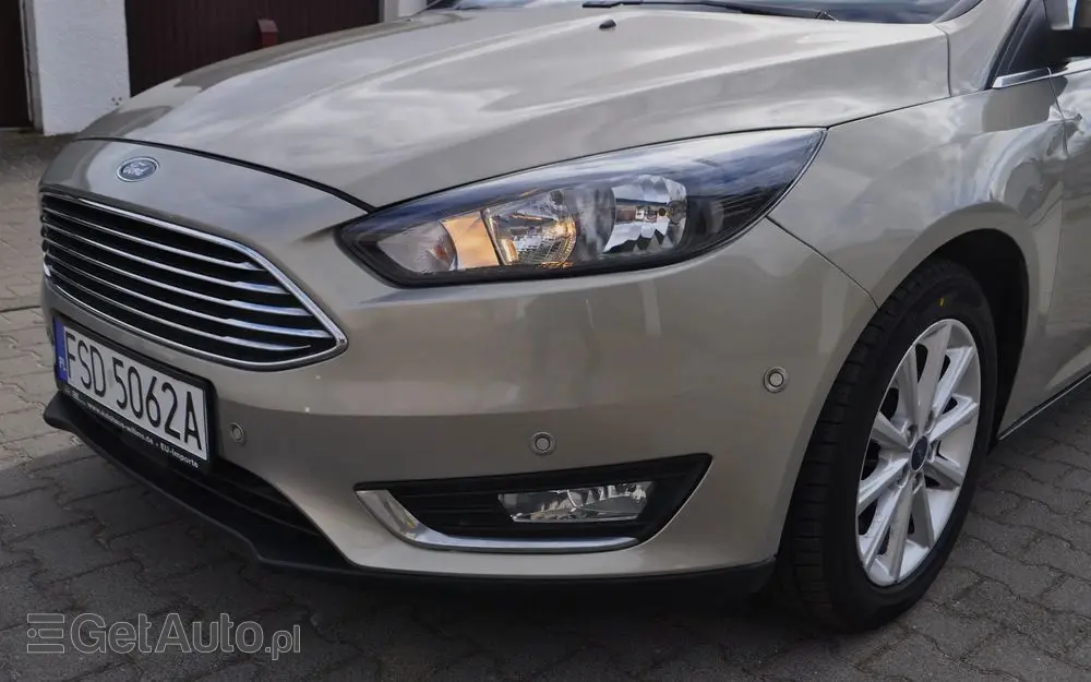 FORD Focus 1.5 EcoBoost Start-Stopp-System Business Edition