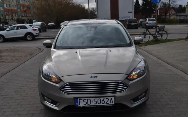 FORD Focus 1.5 EcoBoost Start-Stopp-System Business Edition