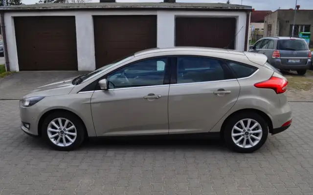 FORD Focus 1.5 EcoBoost Start-Stopp-System Business Edition