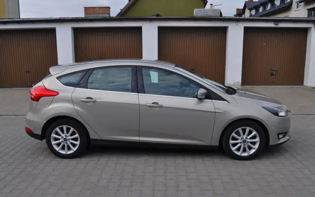 FORD Focus 1.5 EcoBoost Start-Stopp-System Business Edition