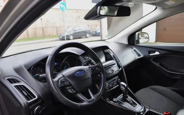 FORD Focus 1.5 EcoBoost Start-Stopp-System Business Edition