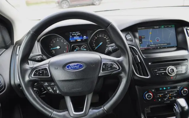 FORD Focus 1.5 EcoBoost Start-Stopp-System Business Edition