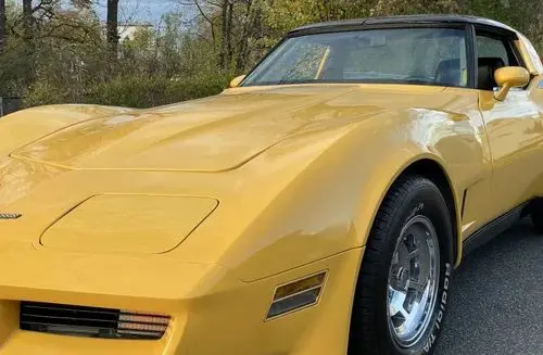 CHEVROLET Corvette 