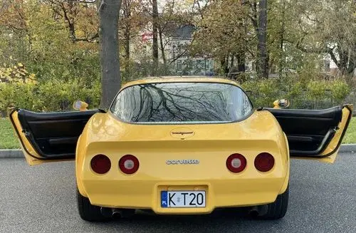 CHEVROLET Corvette 