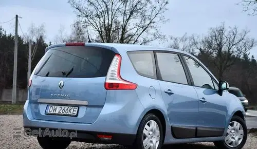 RENAULT Grand Scenic 
