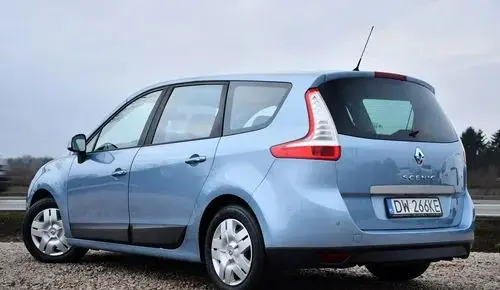 RENAULT Grand Scenic 
