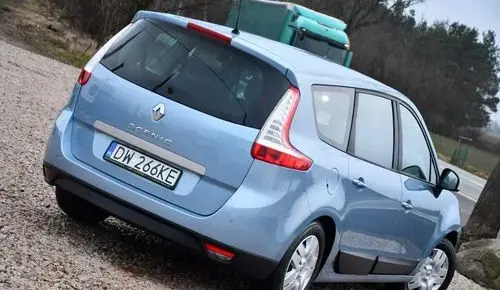 RENAULT Grand Scenic 