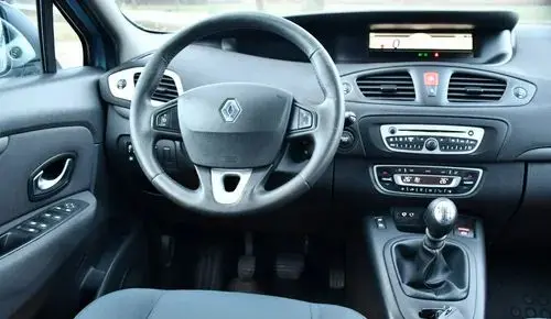 RENAULT Grand Scenic 