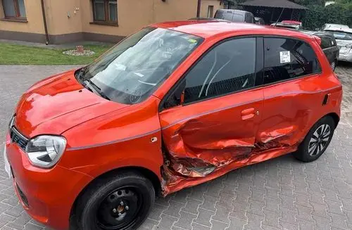 RENAULT Twingo 
