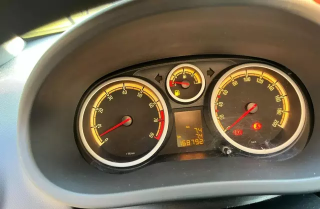 OPEL Corsa 