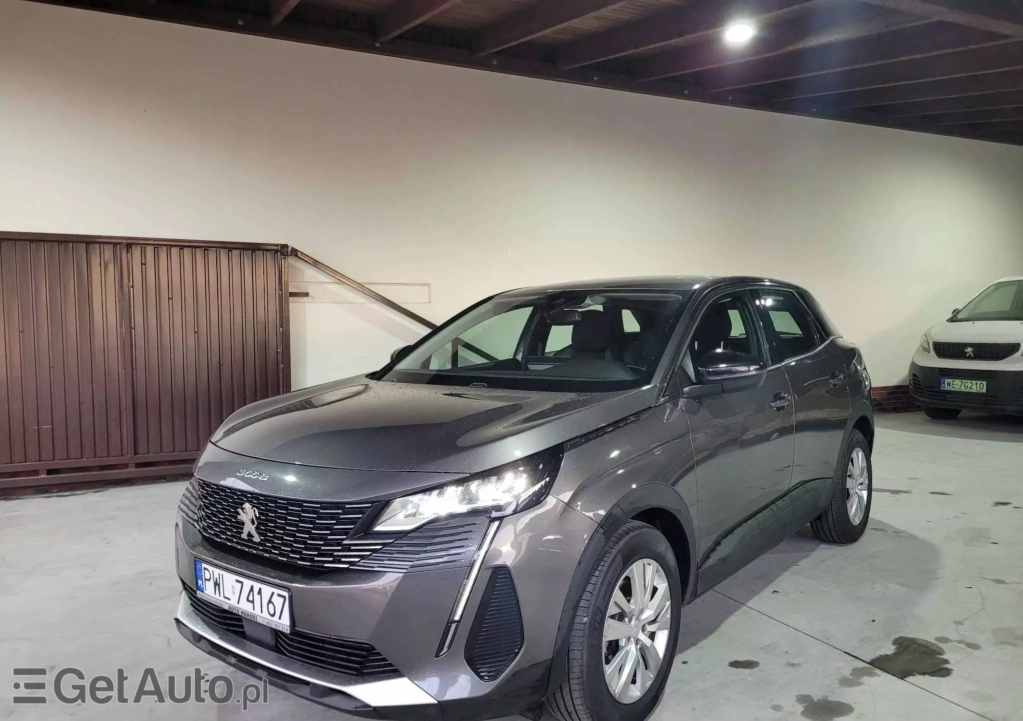 PEUGEOT 3008 1.5 BlueHDi Active S&S EAT8