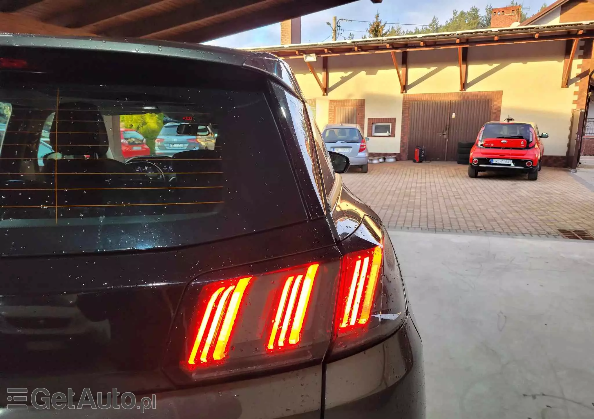 PEUGEOT 3008 1.5 BlueHDi Active S&S EAT8