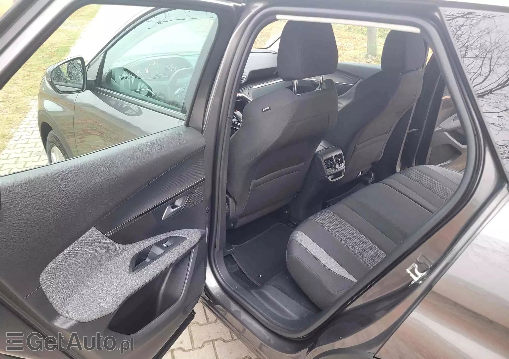 PEUGEOT 3008 1.5 BlueHDi Active S&S EAT8