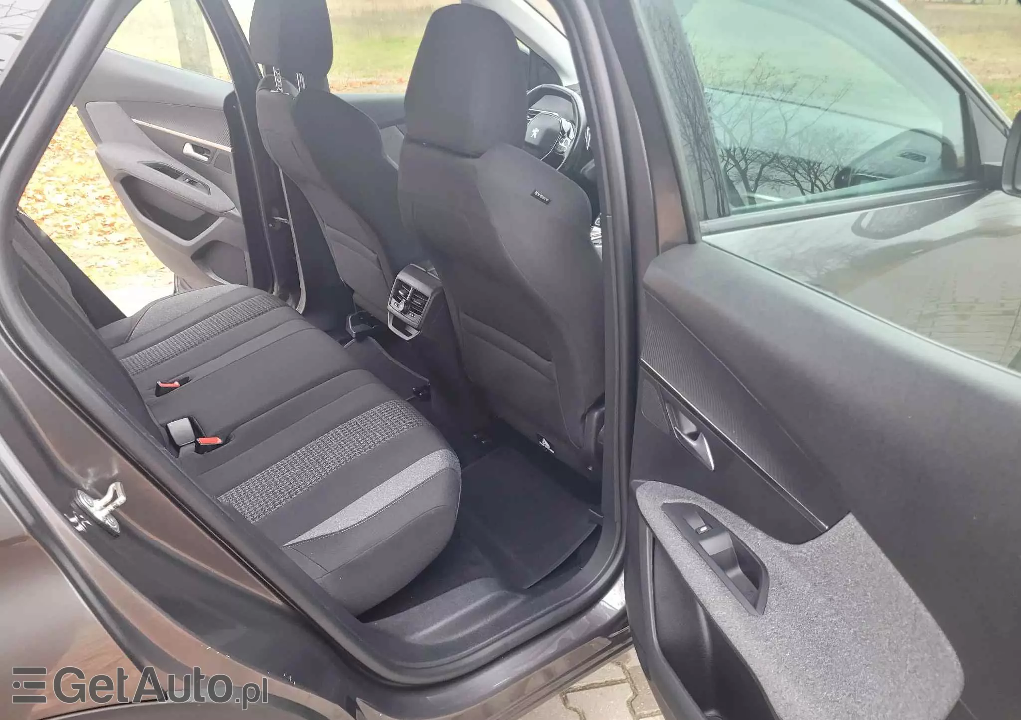 PEUGEOT 3008 1.5 BlueHDi Active S&S EAT8