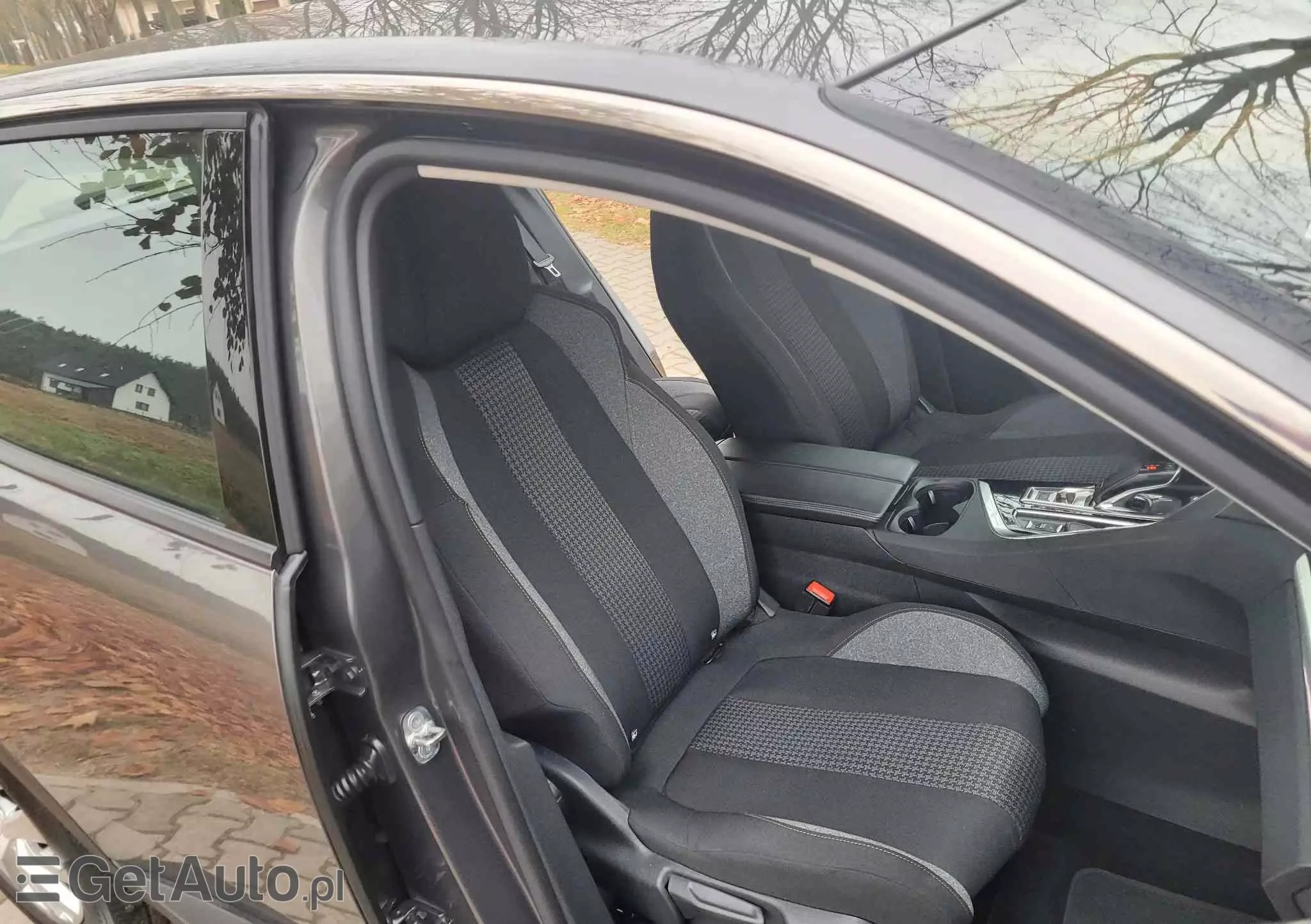 PEUGEOT 3008 1.5 BlueHDi Active S&S EAT8