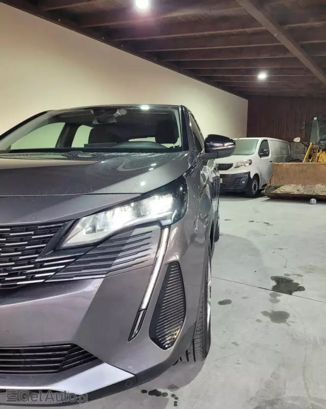 PEUGEOT 3008 1.5 BlueHDi Active S&S EAT8