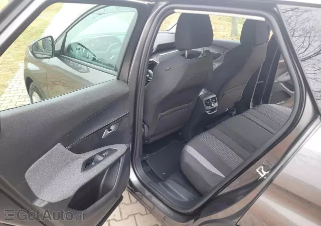 PEUGEOT 3008 1.5 BlueHDi Active S&S EAT8