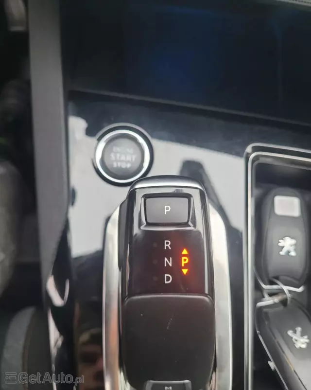 PEUGEOT 3008 1.5 BlueHDi Active S&S EAT8