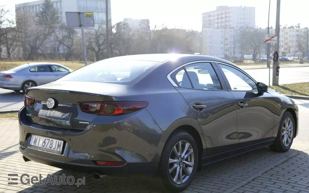 MAZDA 3 