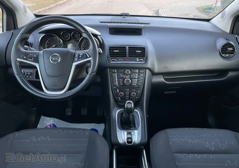 OPEL Meriva 1.4 T Essentia