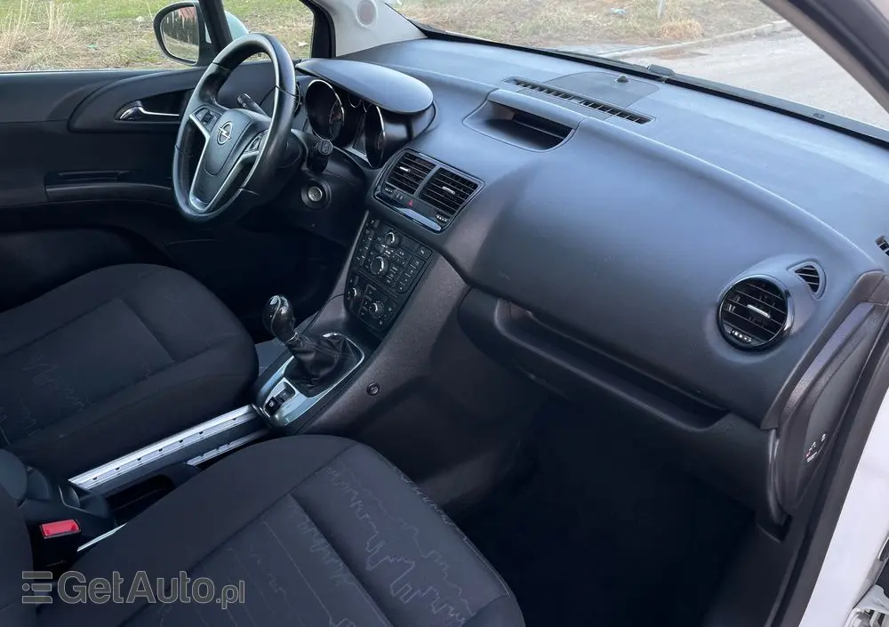 OPEL Meriva 1.4 T Essentia