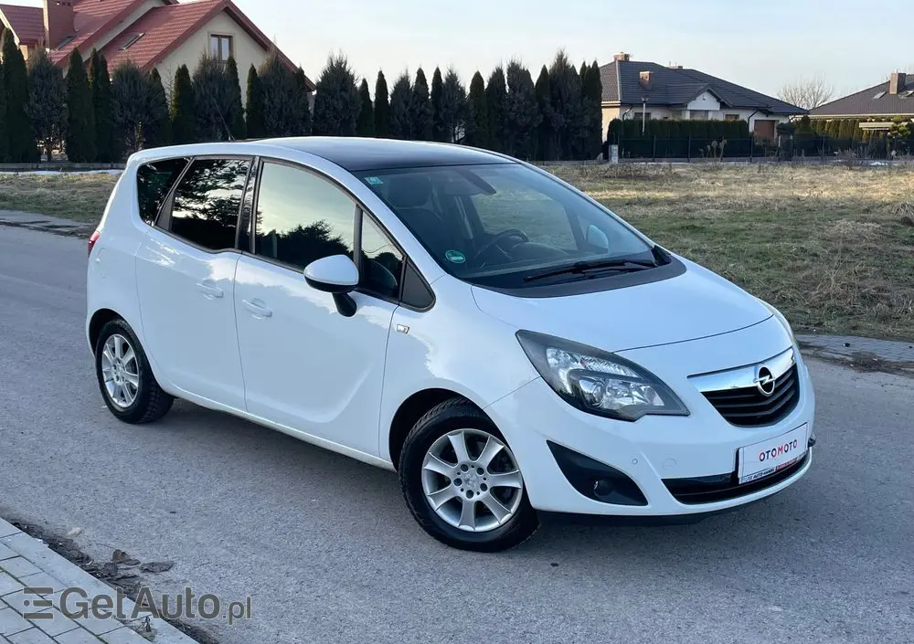 OPEL Meriva 1.4 T Essentia