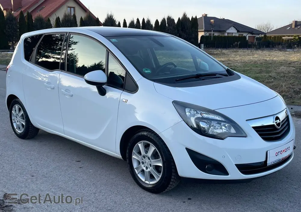 OPEL Meriva 1.4 T Essentia