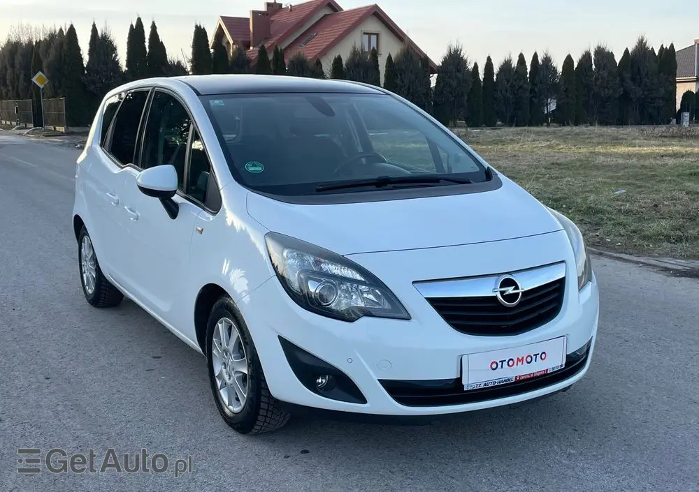 OPEL Meriva 1.4 T Essentia