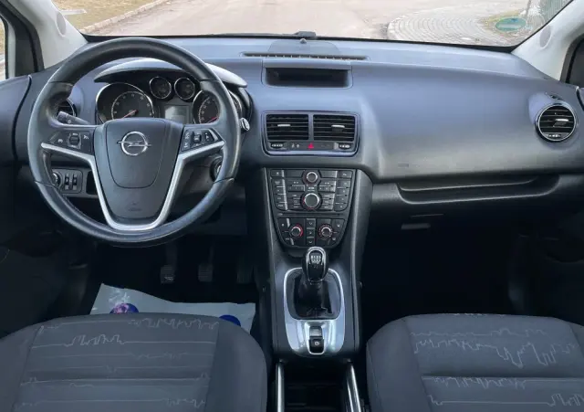 OPEL Meriva 1.4 T Essentia