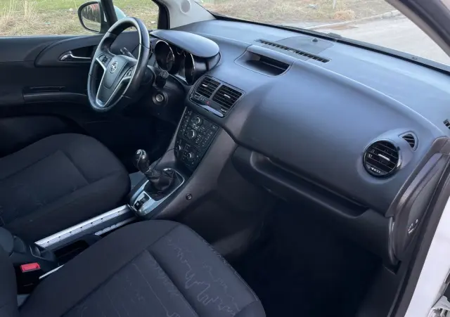 OPEL Meriva 1.4 T Essentia