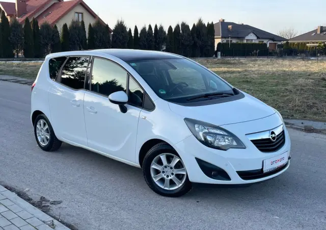 OPEL Meriva 1.4 T Essentia