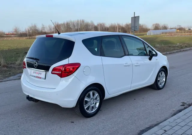 OPEL Meriva 1.4 T Essentia