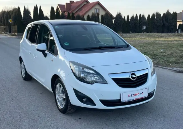 OPEL Meriva 1.4 T Essentia