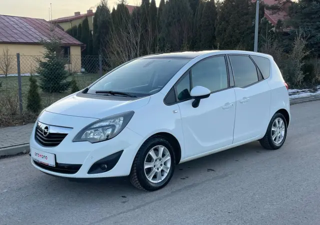 OPEL Meriva 1.4 T Essentia