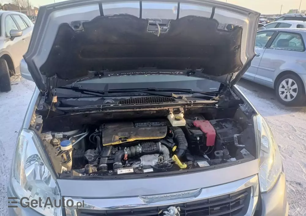 PEUGEOT Partner Tepee BlueHDi 100 Stop&Start Allure