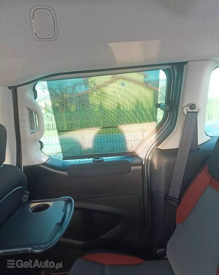 PEUGEOT Partner Tepee BlueHDi 100 Stop&Start Allure