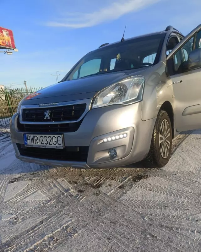 PEUGEOT Partner Tepee BlueHDi 100 Stop&Start Allure