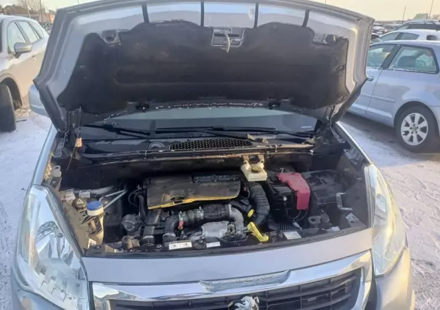 PEUGEOT Partner Tepee BlueHDi 100 Stop&Start Allure