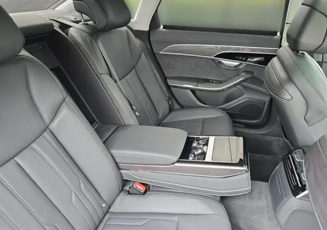 AUDI A8 50 TDI quattro tiptronic