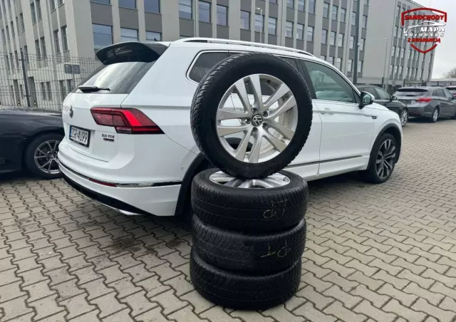 VOLKSWAGEN Tiguan Allspace 