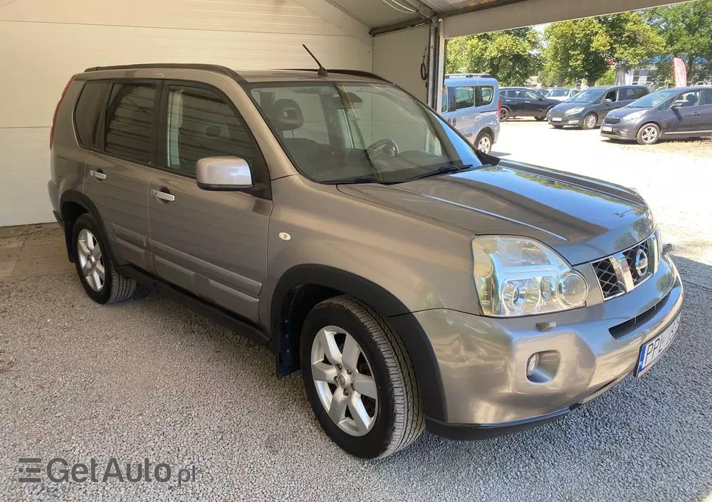 NISSAN X-Trail 2.0 dCi 4x4 DPF Platinum