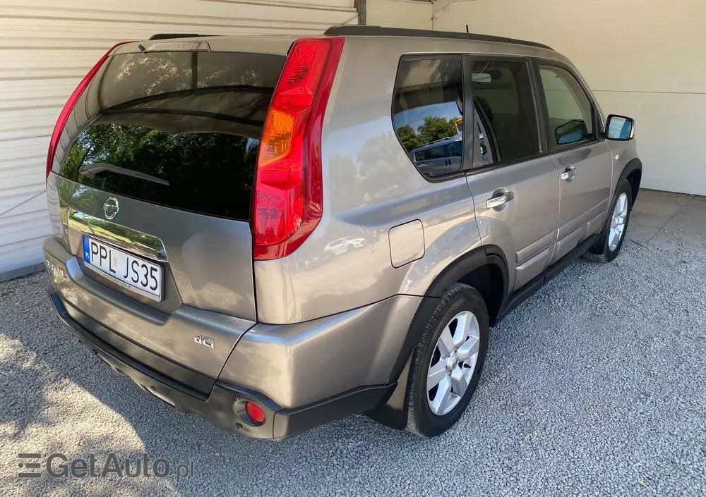NISSAN X-Trail 2.0 dCi 4x4 DPF Platinum